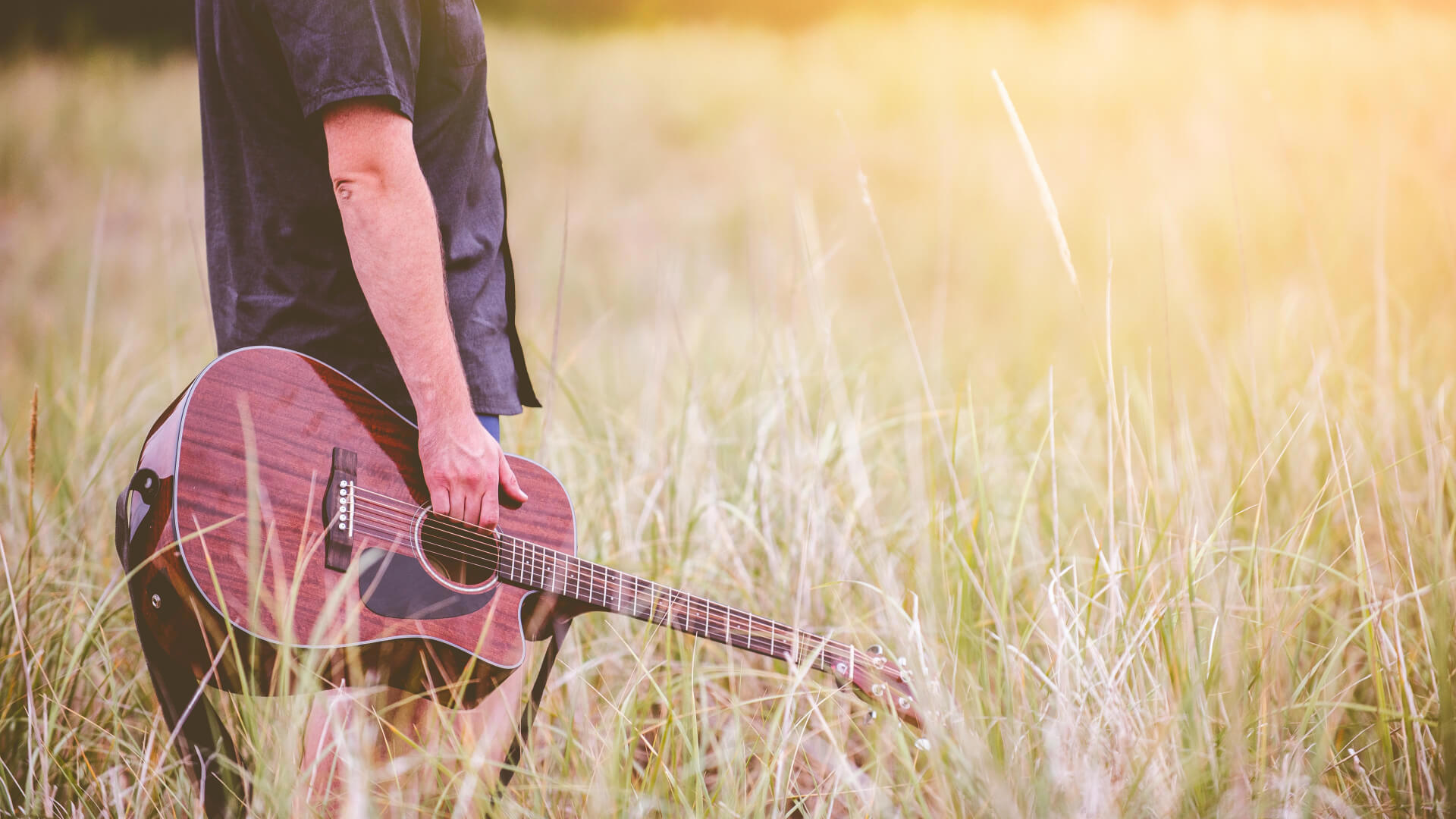 What is Fingerstyle Guitar? A Complete Guide for Beginners