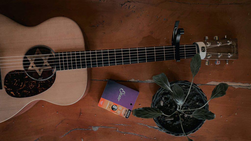 The Sound of Fingerstyle: How to Choose Strings for the Best Tone